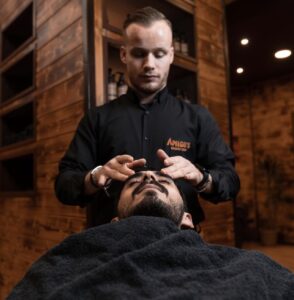 Barbiere per rifinitura barba a Verona